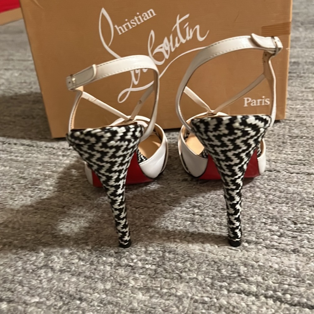 Authentic Christian Louboutin Activa white leather chevreau open toe hee… - Picture 4 of 12
